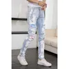 Vêtements de marque Amires Jeans Pantalons en denim Amies Jeans Hommes Automne 2021 Nouvelle peinture endommagée Trous rayés Slim Fit Pantalon à jambe droite Distressed Ripped Skinny Motocyc