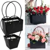 Emballage cadeau Portable boîte à fleurs papier étanche pratique sac cadeau Kraft sac à main mariage Rose fête boîte cadeau emballage pour bonbons gâteau anniversaire 230522