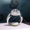 925スターリングシルバーシミュレートされたダイヤモンドリング女性のための楕円形の結婚式の婚約ジュエリー