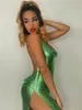 Grundläggande avslappnade klänningar wsevypo glänsande glitter backless bodycon mini klänning sexig kvinnor ärmlös halter hals sida slits för nattklubbar parti 230522