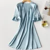 Kvinnors sömnkläder Silkeslen Satin Kvinnor Nattad överdimensionerad Casual Nightdress Summer Sleep Shirt Sexig Nightshirt Kvinnlig hemklänning