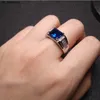 Anelli a fascia Cristallo blu Zaffiro Topazio Pietre preziose Zirconi Diamanti Anelli per uomo Gioielli in oro bianco 18 carati Bague Accessori per cinturini alla moda J230522