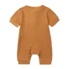 Rompers Summer urodzony Baby Romper Soild Color Baby Ubrania Dziewczyna Rompers Bawełniany krótki rękaw Oneck Niemowlęce Romper 024 MIESIĄC 230522