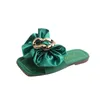 Slipper Girls Satin Bow Kids Pantofole versatili Summer Green Simple Korean Kids Fashion Flatbottomed Flipflops Beach Shoes 230522