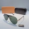 2023 Spring New Designer Sunglasses Luxury Square Square Serglasses عالية الجودة ارتداء مريحة على الإنترنت نظارات أزياء المشاهير Model1992