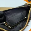 Designers de luxe en cuir authentique petit portefeuille portefeuille caviar cache clés de cartes de carte porte-sacs à l'autre portefeuille clés de mode zip femme masculine clés carton coeur carte 004