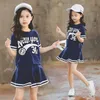 Completi di abbigliamento Vestiti estivi per ragazze Completi a maniche corte Gonna linea 2 pezzi Set stile college Jk Tute per bambini uniformi per bambini 230522