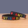 Armbänder PBR157(10) „Autism Dad and Mom“-Aufdruck, schwarz/weiß, Puzzleteile, Band, Autismus-Bewusstseinsarmband, Silikonkautschuk-Armbänder