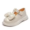 Zapatillas de deporte Primavera Otoño Niñas Zapatos de cuero con lazo Perlas Rebordear Princesa Dulce Lindo Suave Cómodo Niños Pisos Niños 230522