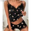 Kvinnors sömnkläder Kvinnors sömnkläder Sexig satinpyjama Set Black Lace V-Neck Pyjamas ärmlös söt cami topp och shorts t230523