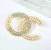 Projektantka Letter Broaches Pearls Crystal Broothes Mash