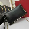 Luxe Valentiinoz Crossbody Klassiek Dames Strand Dames Koeienhuid Tassen Designer Geklonken Handtassen Nieuwe Metalen Mode Grote Capaciteit Lederen Handtas Z85Y