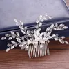 Pinces à cheveux Barrettes Accessoires de mariage Peignes Perle Diadèmes de mariée Strass Femmes Floral Et Peigne Tête Ornements Cheveux