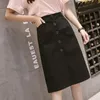 Kjolar tight midi svart röd vit plus size koreansk stil en linjekjol knälängd knapp blyerts damer sommar 2023 kvinnor