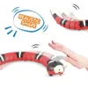 Elektronisch huisdierspeelgoed Elektrische slangen Simulatie Snake Toy Fake Snake Small Smart Snake Scary Toy Pet Cat Interactive Toys 230523