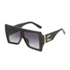 designer solglasögon Fyrkantiga bågar solglasögon för kvinnor män Lyx 7 färg Mode Driving Strandskuggning UV-skydd polariserade glasögon present med låda trevlig