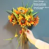 Fleurs décoratives Bouquet de tournesols artificiels Maison El Living Rroom Party Simulation de décoration de mariage