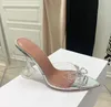 Amina Muaddi Bow Tie Transparence Talons hauts Sandales et pantoufles Femmes Open Toed Crystal Pvc Film féminin Cleach Beach Pantors à talons hauts avec boîte