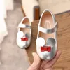 Platta skor jgshowkito flickor mode barn läder barn lägenheter söt söt tecknad bow-knot ljus hud småbarn stora flicka