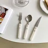 Set di stoviglie in stile coreano Coltello e forchetta in acciaio inossidabile bianco avorio Stoviglie Cucchiaio da dessert Frutta Bistecca occidentale