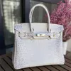 2024 Platinum fourre-tout Alligateur en cuir féminin Classic Handbag Sac à main de grande capacité Messenger