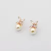 Kvinnor Design Luxury Stud Four Leaf Flower Earrings White Pearl T Letter 3 Färger Rostfria smycken