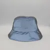 Spot tessuto completamente riflettente cappello da pescatore di sicurezza da viaggio notturno berretto da baseball stampato protezione solare a tesa corta cappello a cilindro vuoto per uomo e donna dello stesso stile