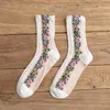 Calzini da donna Stile etnico retrò con fiore Casual Confortevole Donna Divertente Carino Primavera Autunno Cotton Girls Crew Sox Regali