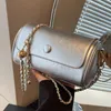 Abendtaschen Kleine silberne fassförmige PU-Leder für Frauen 2023 Mode Damen Luxus Designer Handtasche Schulter Umhängetasche