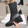 Klasyczne kwadratowe obcasy buty deszczowe kobiety design gumowe wodoodporne buty deszczowe kobiety buty na pasie startowym masywne obcasy krótkie buty kobiety x230523