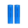 Batteria agli ioni di litio 18650 2000mAh di alta qualità a testa piatta / batteria al litio a punta, può essere utilizzata in torce luminose e così via., batteria di colore rosa / blu