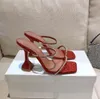 Amina Muaddi Rhinestone High Heels Sandaler och tofflor Kvinnor Square-Headed Wine Glass Cowhide Crystal Party Wedding Crystal High-Pott Sandals With Box