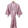 Kvinnors sömnkläder snabb anpassad namn datum bröllop kimono mantel personlig skrivande mauve satin kort bruddusch gåva kvinnor som gör sig redo