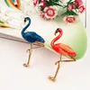 Broches Design liga flamingo Liga vermelha esmalte azul Bird Bird Feminino Animal Metal Broche Pins Banquet Broche Fivela