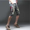 2023 New Summer Non mainstream Men's Straight Leg and Knee Personalized Fashion Embroidered Jeans Shorts P230522