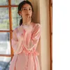 Kvinnors sömnkläder vit sömnklänning Ice Silk Robe Nightgown Långärmfjäderfjäder Homedress Lounge Loose Cardigan Bathrobe Home Clothing