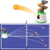 Tischtennis-Netzpfosten, 4 AA-Batterien, Mini-Roboter-Service, Pitching-Maschine, Trainer für Erwachsene, Kinder, Sportspiel, Geschenk, Schläger, 40 Tischtennisbälle 230523