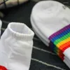 Design originale Giovani Hiphop Rainbow Gay Lgbt Rainbow Man Stripe Street Sock High Girls Cotton Boy Socks Dance Fashion