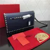 Luxe Valentiinoz Crossbody Klassiek Dames Strand Dames Koeienhuid Tassen Designer Geklonken Handtassen Nieuwe Metalen Mode Grote Capaciteit Lederen Handtas Z85Y