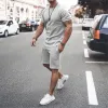 Tute da uomo Tuta sportiva da uomo Estate Casual Tinta unita T-shirt e pantaloncini Completo alla moda Misto cotone Girocollo Abbigliamento da uomo 230515