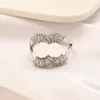 Luxe Merk Letters Band Ringen voor Vrouwen Heren 18K Vergulde Zilveren Mode Designer Merk Letters Turquoise Crystal Metal Daisy Ring Sieraden
