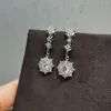 Anillos de racimo Prueba de diamantes Pasado 0.5 Corte brillante redondo D Color Pendientes de gota de moissanita VVS1 Regalo de planta de piedras preciosas