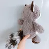 Bambole di peluche 55cm Kawaii Raccoon Peluche Lovely Raccoon Simpatici animali di peluche morbidi Cuscino per bambole per ragazze Bambini Bambini Regalo di compleanno per bambini 230523