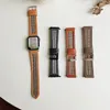 Lyxkontroll Canvas Leather Loop Strap For Apple Watch 40mm 44mm 45mm 41mm 38mm Band Armbands Armband för IWatch Series 8 7 6 5 4 3 Watchband Ersättningsstillbehör