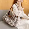 Borse da sera a spalla per le donne 2023 Tote Leopard Cheetah Print con tracolla Fashion Luxury Large Bucket Shopping Handbags