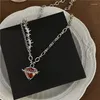 Chaînes Plaqué Or De Luxe Grenade Rouge Amour Collier Boucles D'oreilles Avec Petit Design Doux Et Cool Fille Clavicule Chaîne