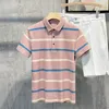 Herren Polos 2023 Sommer Herren Gestreiftes, farblich passendes Kurzarm-T-Shirt Voller Baumwolle Dünner Abschnitt Business-Revers-Poloshirt