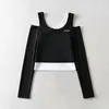 T-shirts pour femmes superposition asymétrique à l'avant haut court à épaules dénudées à manches longues A790 pour femmes