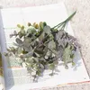 装飾的な花の花輪メルデル人工植物ユーカリを去るプラスチック製の偽の緑の植物DIYホームウェディングフォレストスタイルの装飾