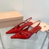 2024 Designer luksusowe czyste obcasy sandały damskie skórzane buty swobodne buty ladys seksowne obcasy szpilkowe puste stóp do palenczu sandał klamry typu klamra